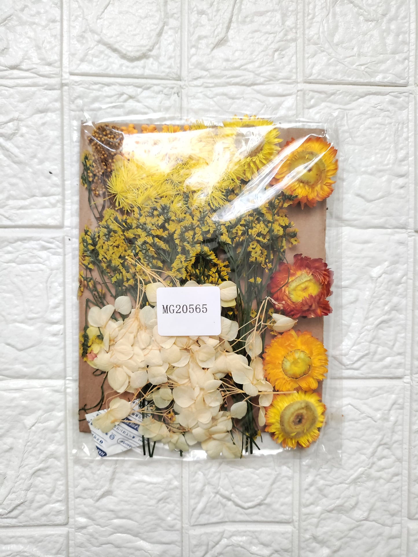 Dry Flower Pack - D16