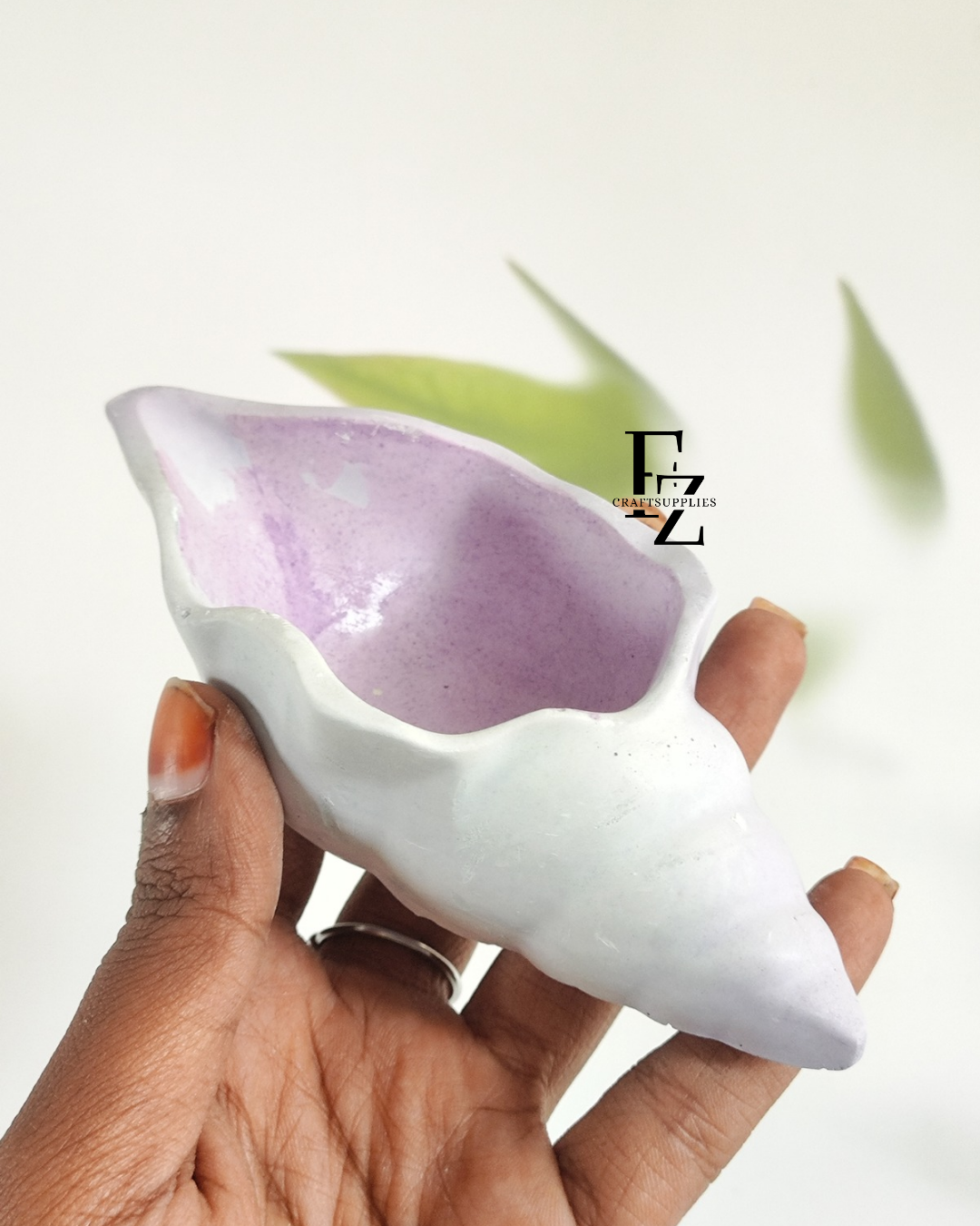 Shell Concrete Jar Violet