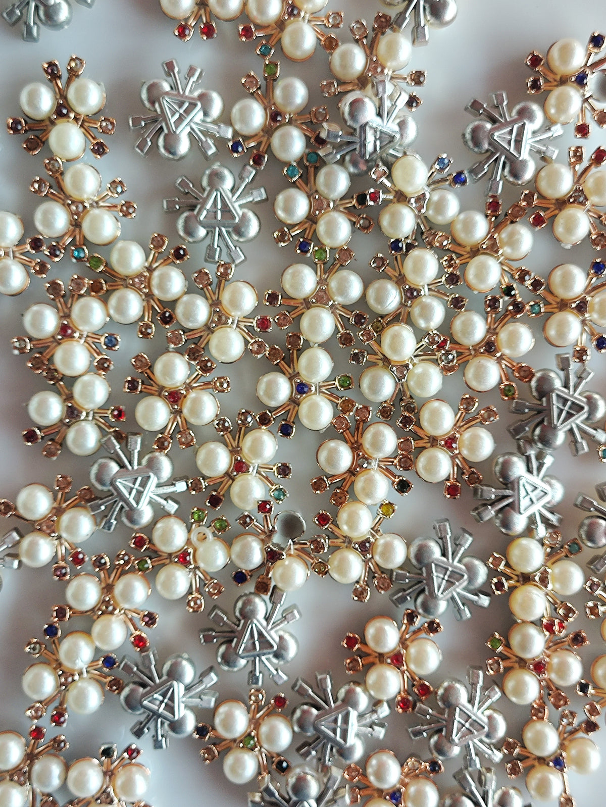 3 Pearl Brooch Gold Multi Color - 1 Piece