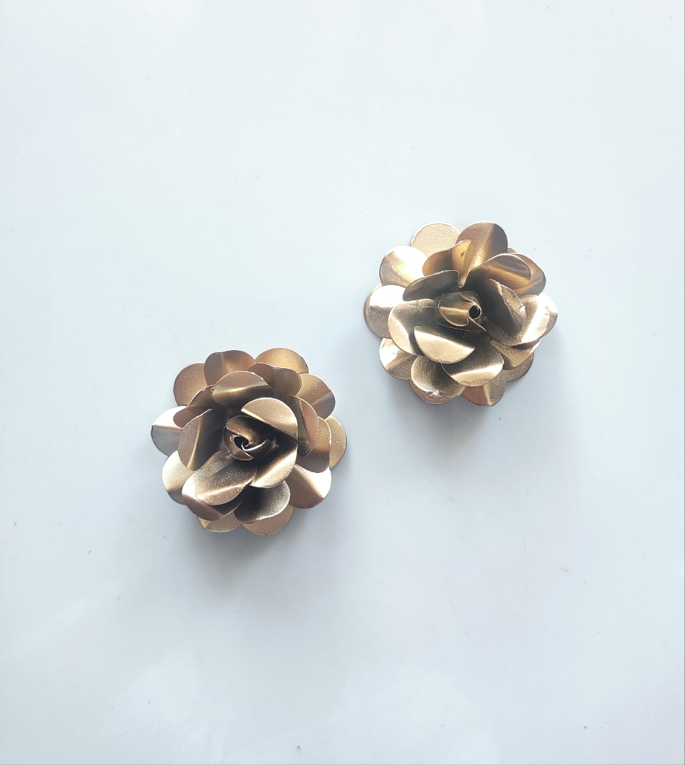 Metal Flower - 1 Piece