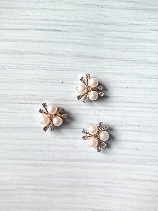 3 Pearl Brooch - 1 Pc