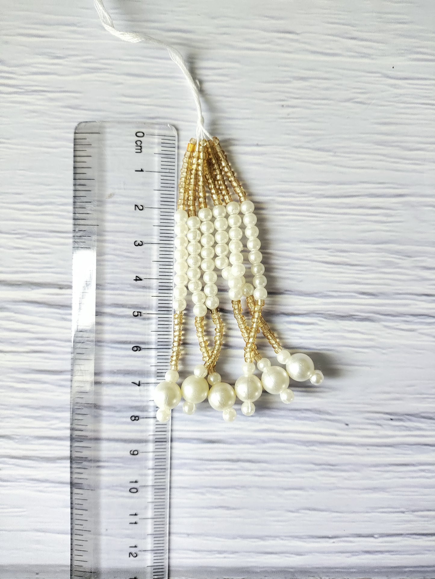 Pearl hanging/ Latkan