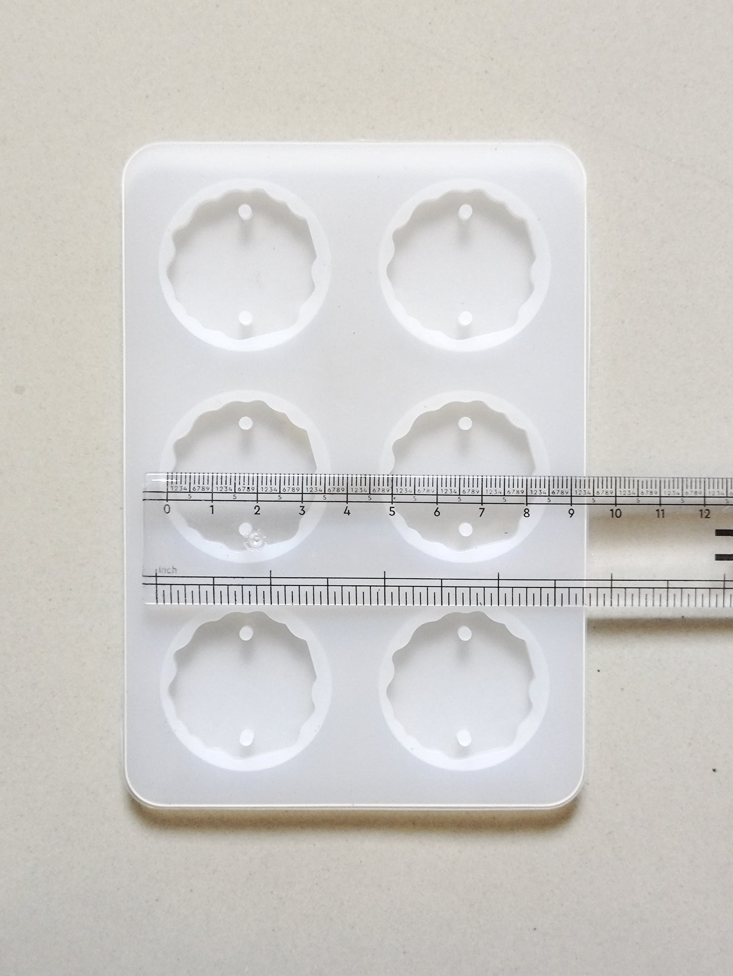 Round Irregular Rakhi Mould