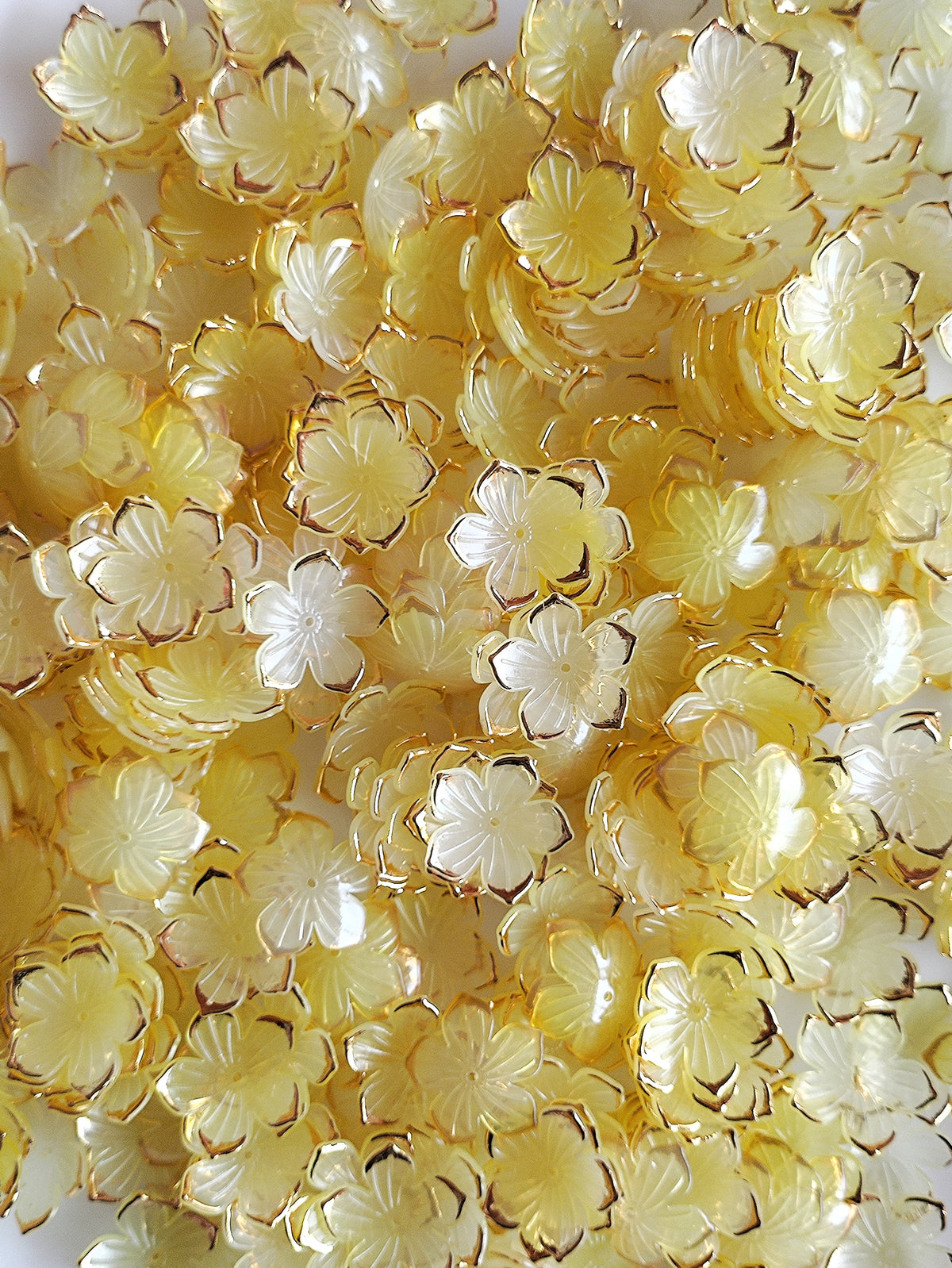 Acrylic Flower Yellow - 20 grams