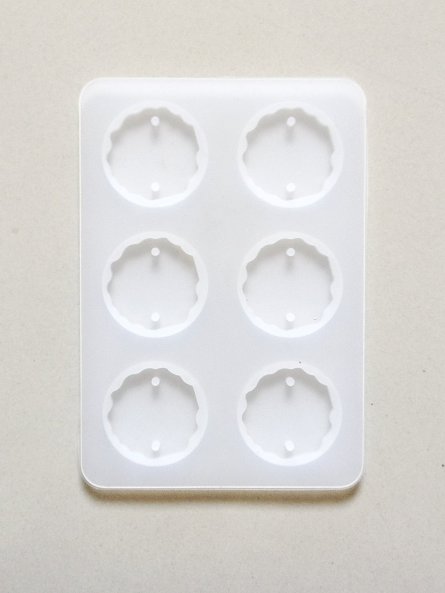 Round Irregular Rakhi Mould