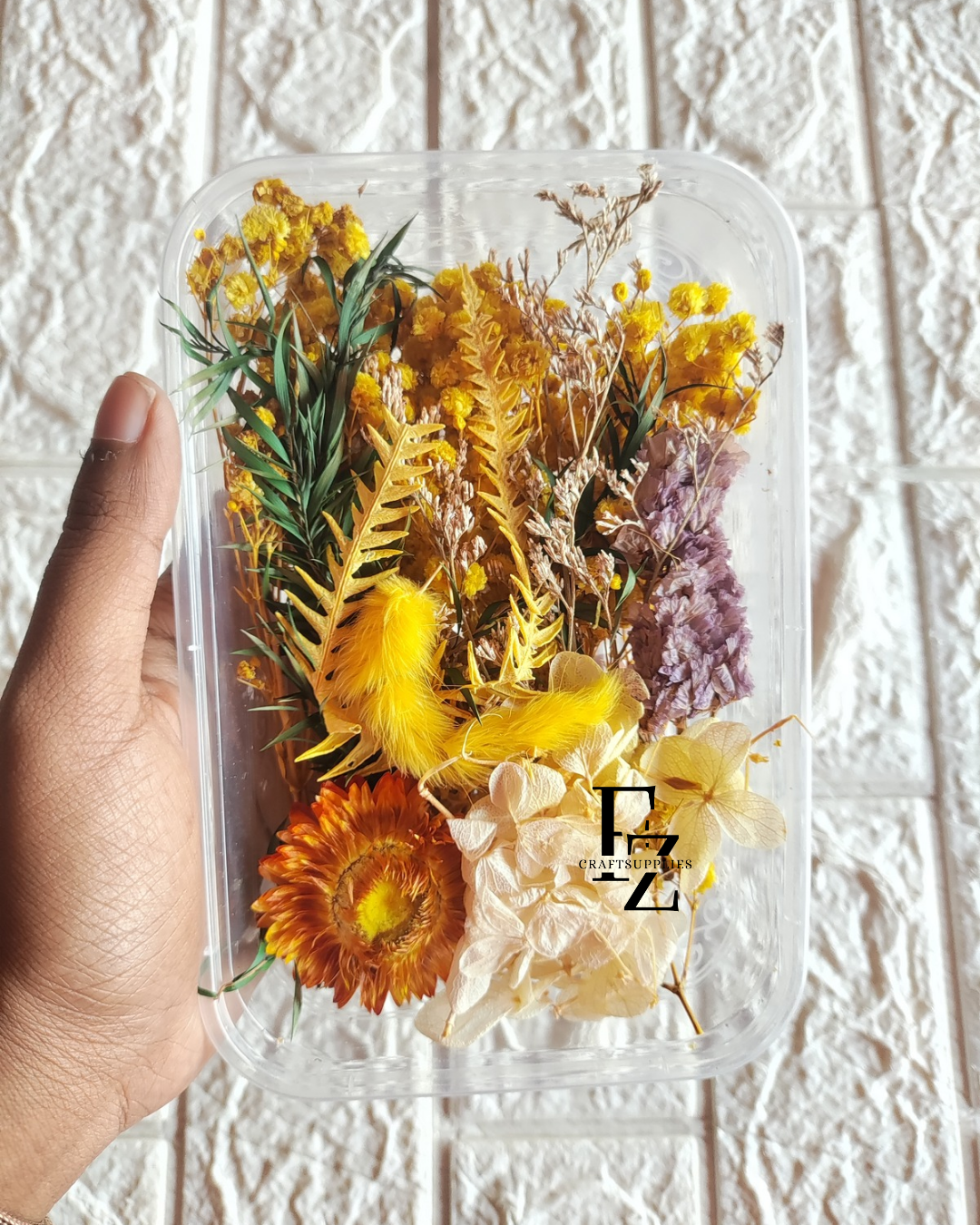 Dry flower box Yellow