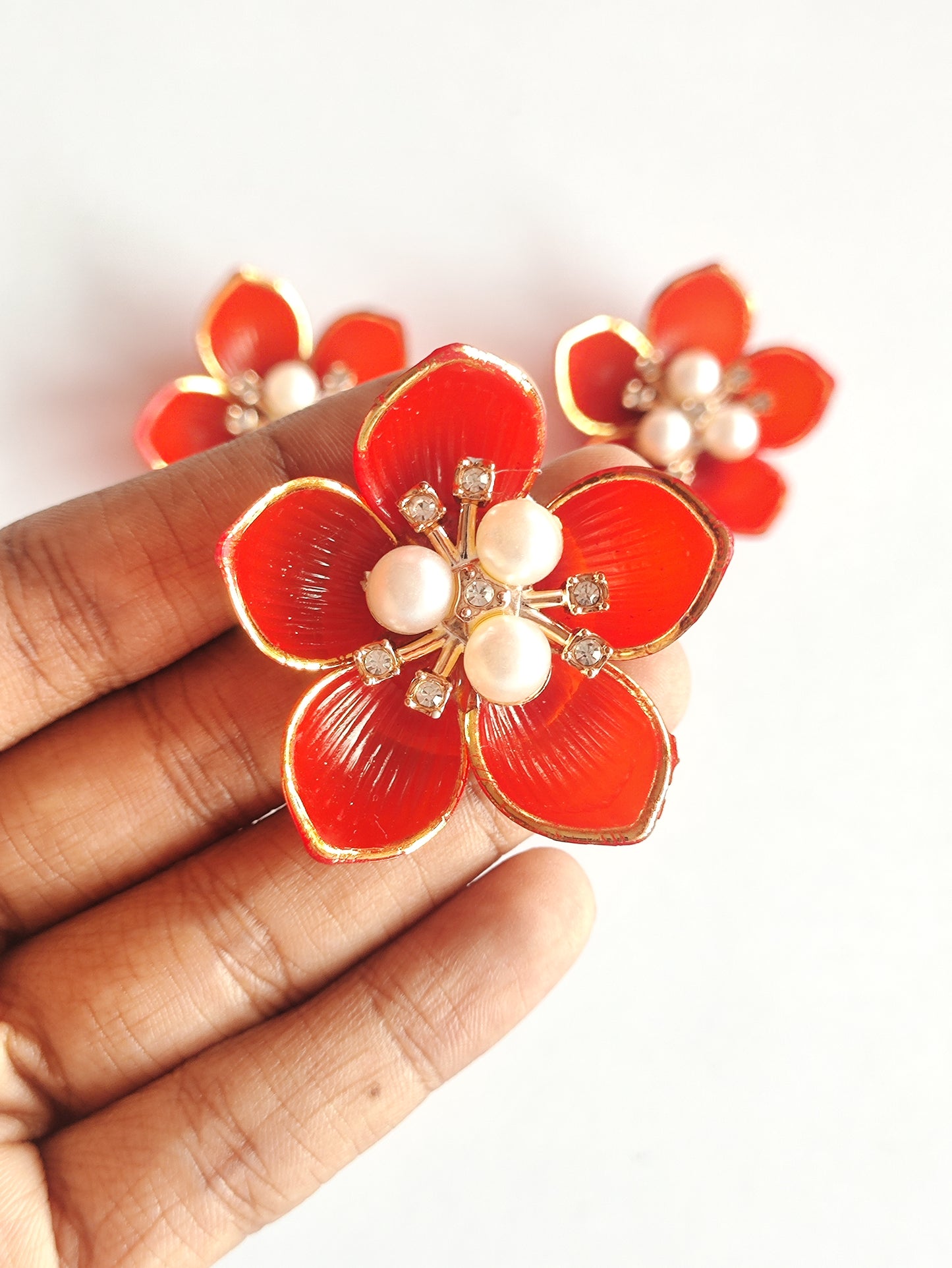Ready Acrylic Flower Red - Pack of 5