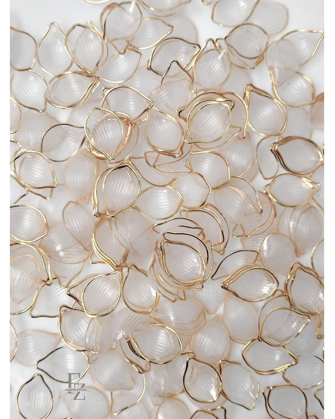 Acrylic Petal D1 - Cream