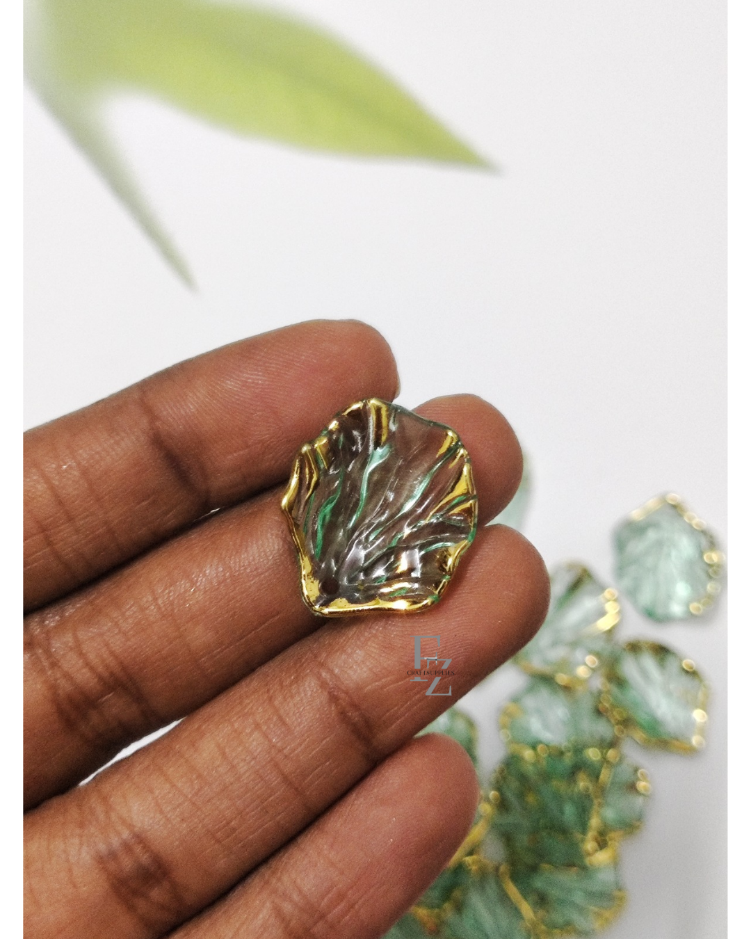 Acrylic Petals D2 - D. Green