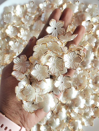 Acrylic Flower White - 20 grams