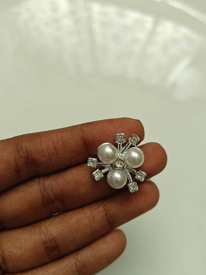 3 Pearl Silver Brooch - 1 Piece