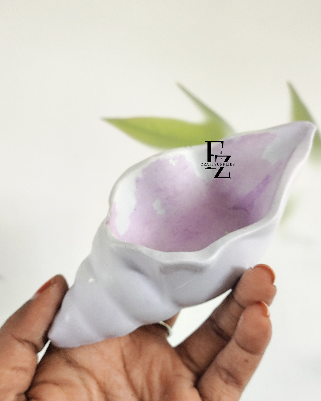 Shell Concrete Jar Violet