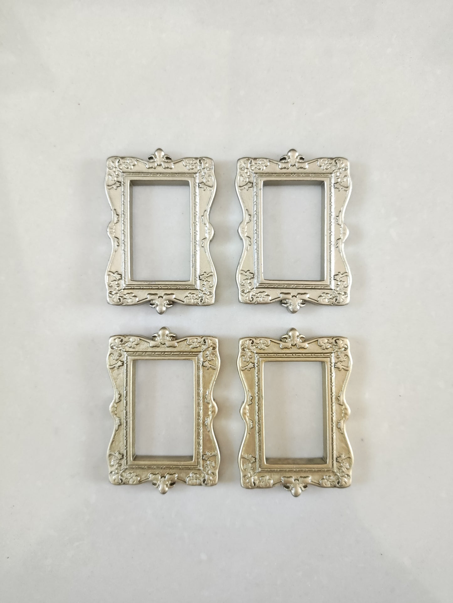 Gold Rectangle Frame - 1 Piece