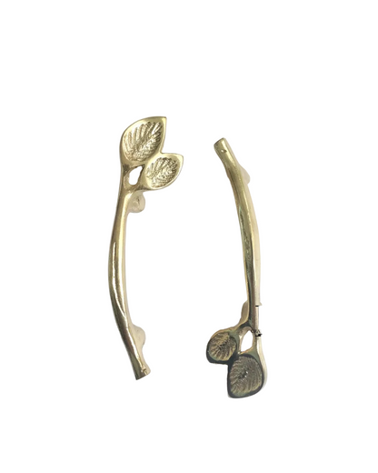 Dual Leaf Tray Handles