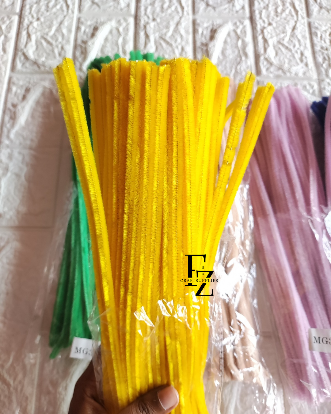 Pipe Cleaners 100 Pieces - Turmeric Yellow